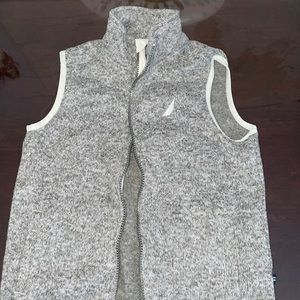 Full zip Nautica vest excellent condition